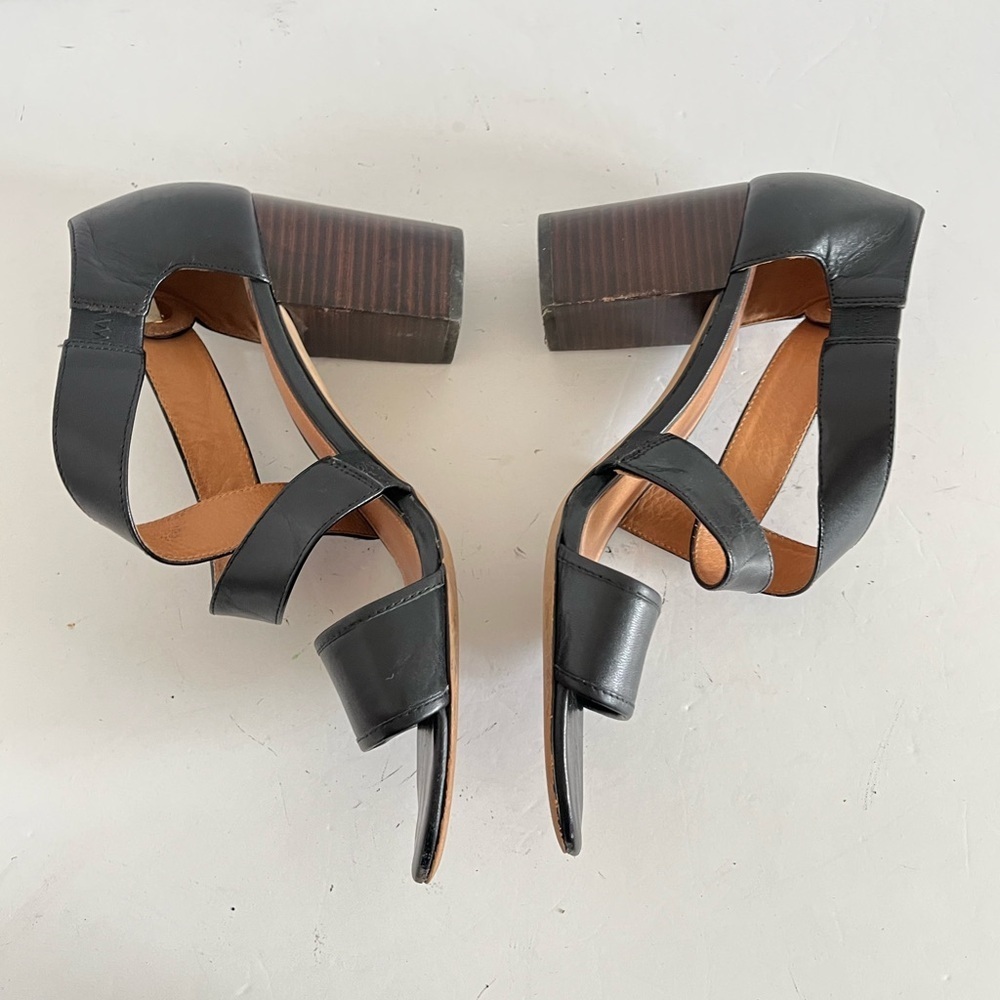 Coach Black Gold Turnlock Heel Sandal Size 9B - Picture 5 of 9